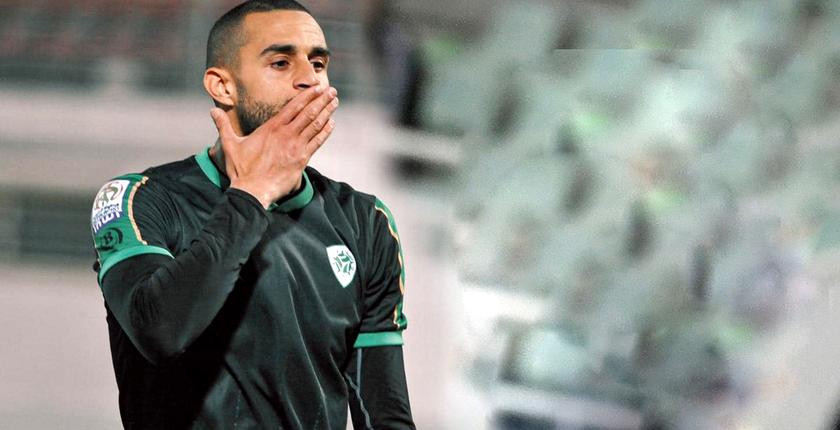 آدم النفاتي يحط الرحال بالرجاء البيضاوي