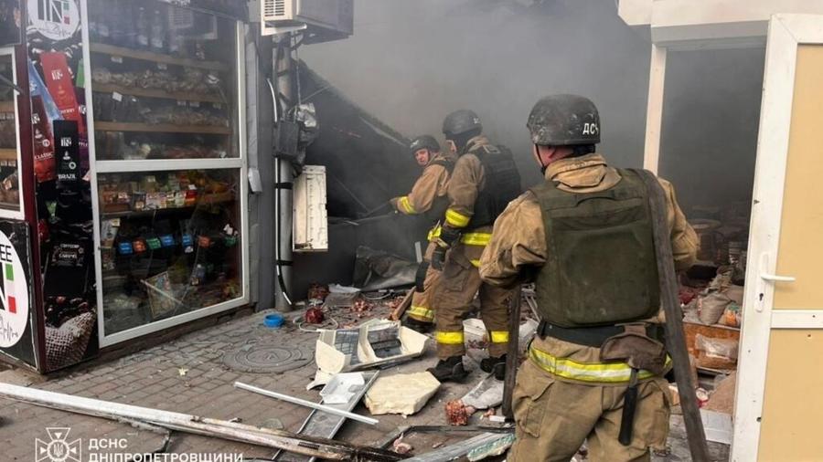 Ukraine : un marché de Nikopol frappé par un drone russe, cinq morts et une vingtaine de blessés