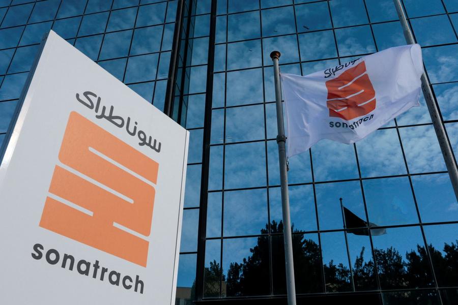 Argelia lanza una licitación internacional para concesiones de petróleo y gas