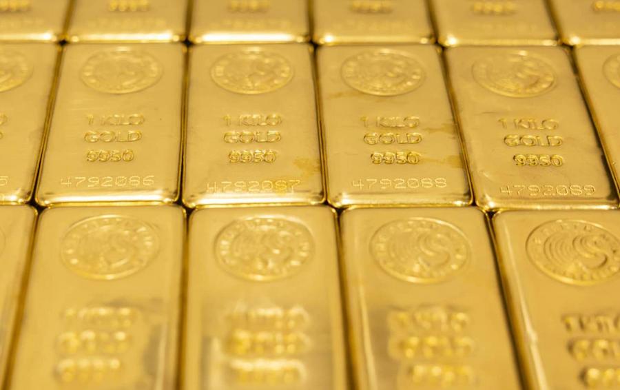 Gold retreats to $4,600 after its worst monthly drop since 2008