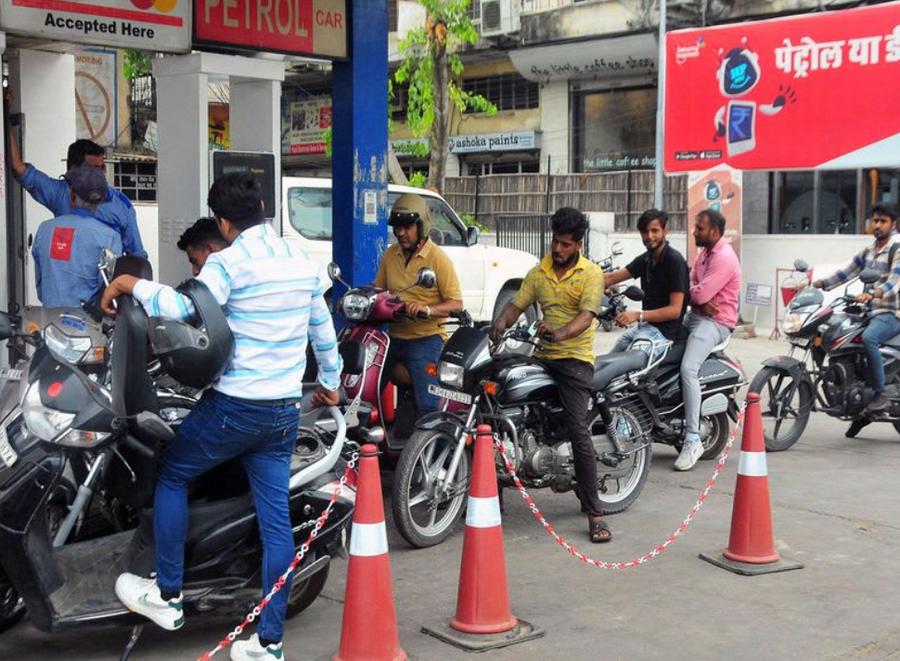 Global fuel prices surge as Iran conflict disrupts oil markets