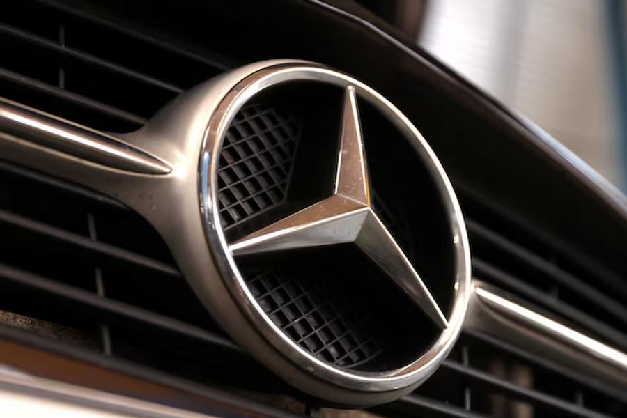 Samsung SDI signs first EV battery supply deal with Mercedes-Benz