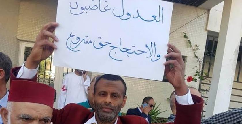 المستشارين يصادق على مشروع قانون العدول رغم التصعيد