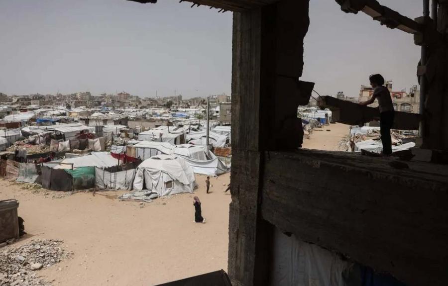 Israeli strikes kill nine as Gaza ceasefire shows signs of collapse