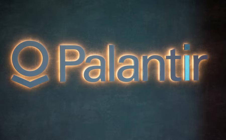 Campaigners urge Swiss national bank to divest from palantir over ethical concerns