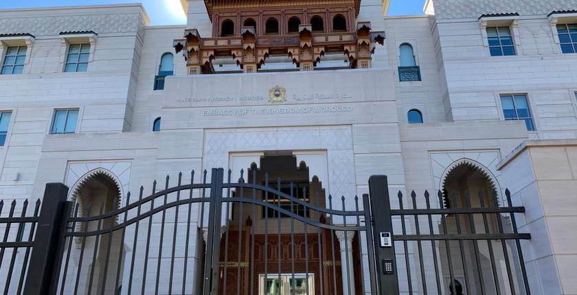 سفارة المغرب بباماكو تدعو الجالية إلى الالتزام بحظر التجوال