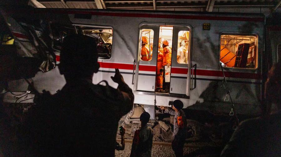 Tragédie ferroviaire à Jakarta : Le bilan s'alourdit à 14 morts, l'Indonésie sous le choc