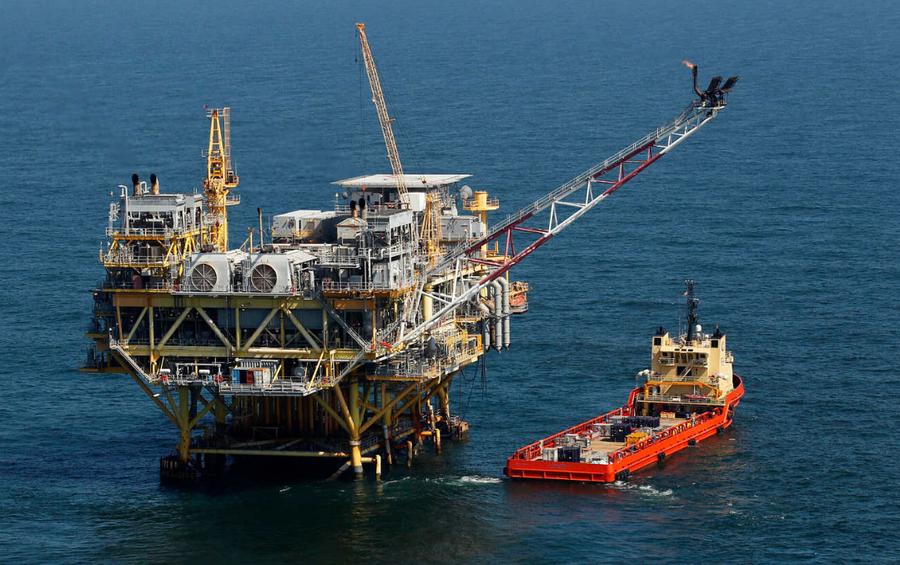 Brent oil tops 115 dollars as UAE exit reshapes supply outlook