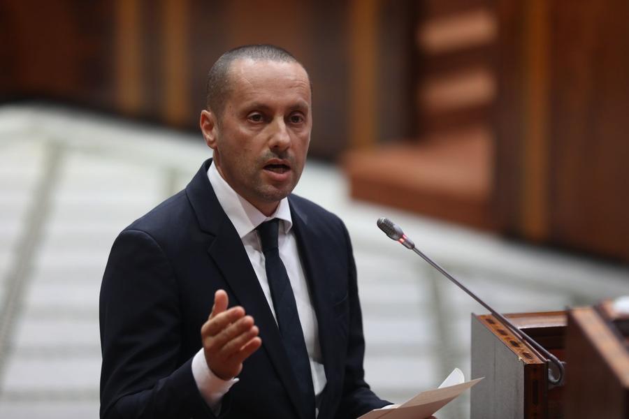 Réforme pharmaceutique : Amine Tahraoui garantit un dialogue permanent avec les officines
