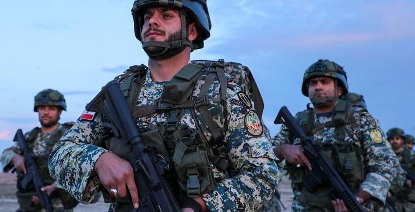 سپاه پاسداران ایران: انگشتان روی ماشه