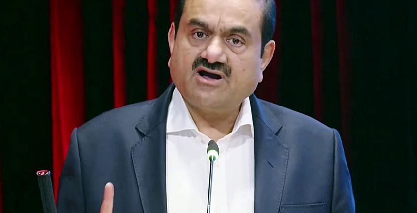 ब्लूमबर्ग बिलियनेयर्स इंडेक्स में गौतम अदानी ने मुकेश अंबानी को पीछे छोड़ते हुए एशिया के सबसे अमीर व्यक्ति का खिताब हासिल किया।