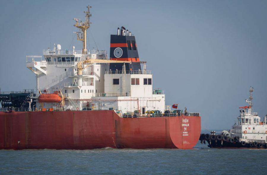 Aluminum prices fall after Iran reopens Hormuz to shipping