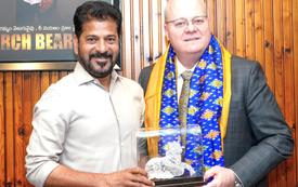टाटा लॉकहीड मार्टिन एयरोस्ट्रक्चर्स के एमडी ने मुख्यमंत्री रेवंत रेड्डी के साथ तेलंगाना में निवेश के अवसरों पर चर्चा की।