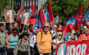 Kabinet schrapt pensioenplan na aankondiging van verdere protesten door vakbonden