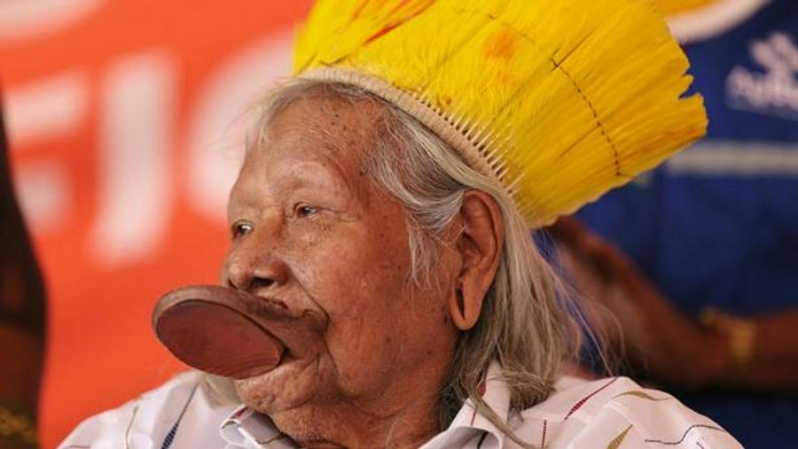 Indigenous leader Raoni Metuktire backs Lula ahead of Brazil’s October election