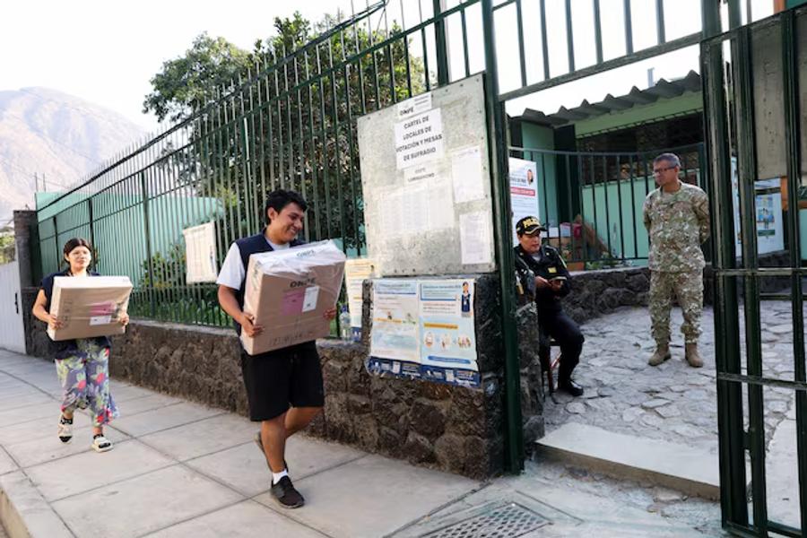 Peruvians vote in a highly fragmented presidential race as runoff becomes likely