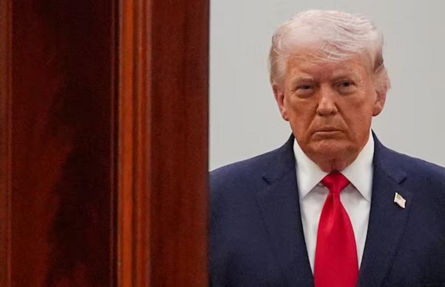 Trump announces immediate U.S. blockade of the Strait of Hormuz