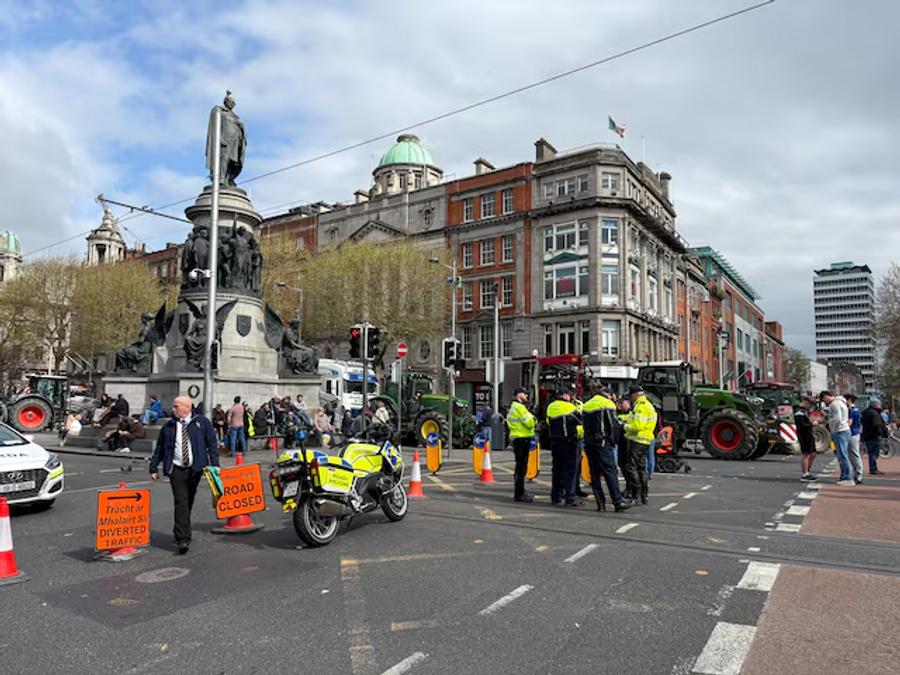 Irish police move to clear refinery blockade as fuel price protests escalate