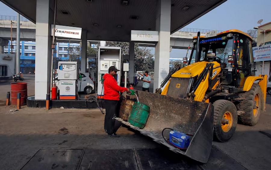 India increases export duties on diesel and aviation fuel amid energy policy shift