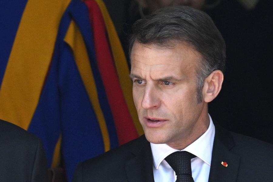 Macron seeks to support de-escalation with Saudi crown prince amid Middle East tensions