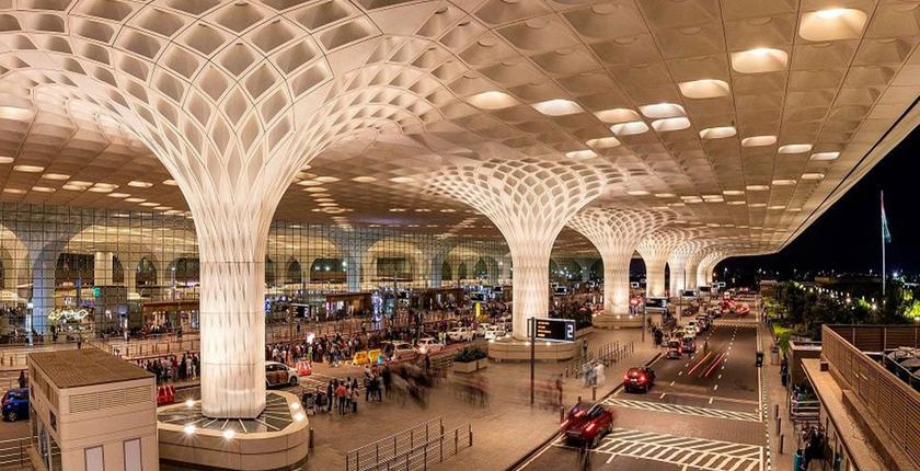 एएएचएल और ब्लिंकइट ने मुंबई हवाई अड्डे पर भारत की पहली इन-टर्मिनल त्वरित वाणिज्य सेवा शुरू की।