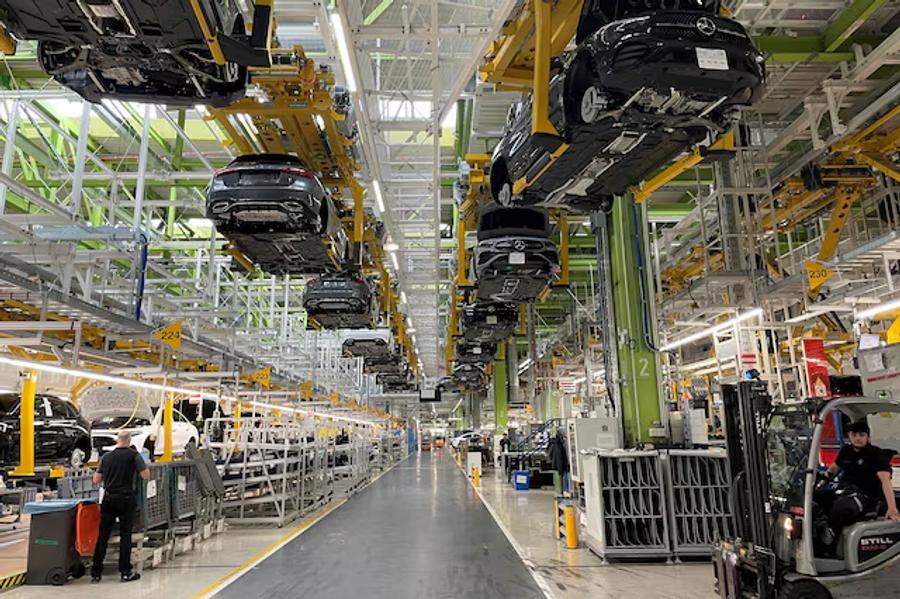 Euro zone factory growth reaches near four-years high amid supply disruptions