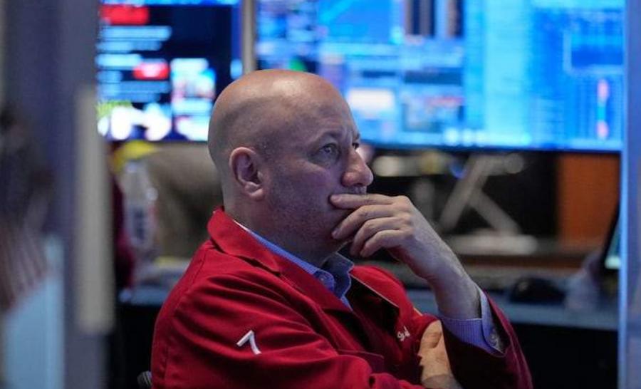 El petróleo cae hacia su mayor pérdida semanal por tensiones en Oriente Medio