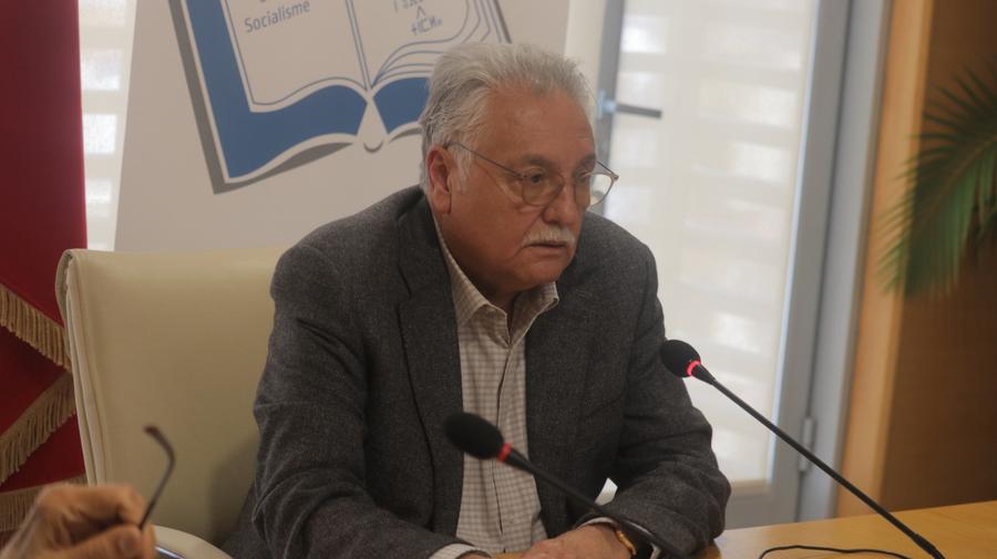 الكتاب يستنكر تقاعس الحكومة عن الحد من الغلاء