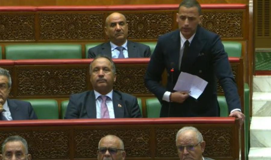 مستشار برلماني ينتقد محدودية أثر المشاريع الصناعية على التشغيل