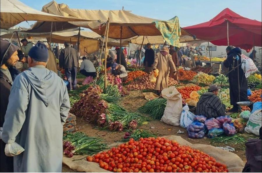 خروقات مالية في صفقات الأسواق الأسبوعية تستنفر أجهزة المراقبة