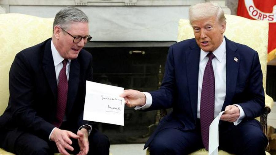 Donald Trump amenaza con revisar el acuerdo comercial con el Reino Unido