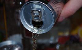 Boissons énergétiques : alerte sur les dangers pour les mineurs