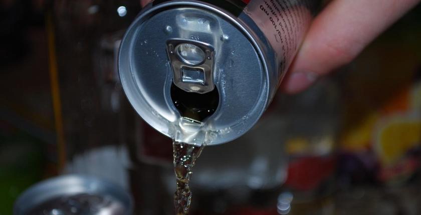 Boissons énergétiques : alerte sur les dangers pour les mineurs