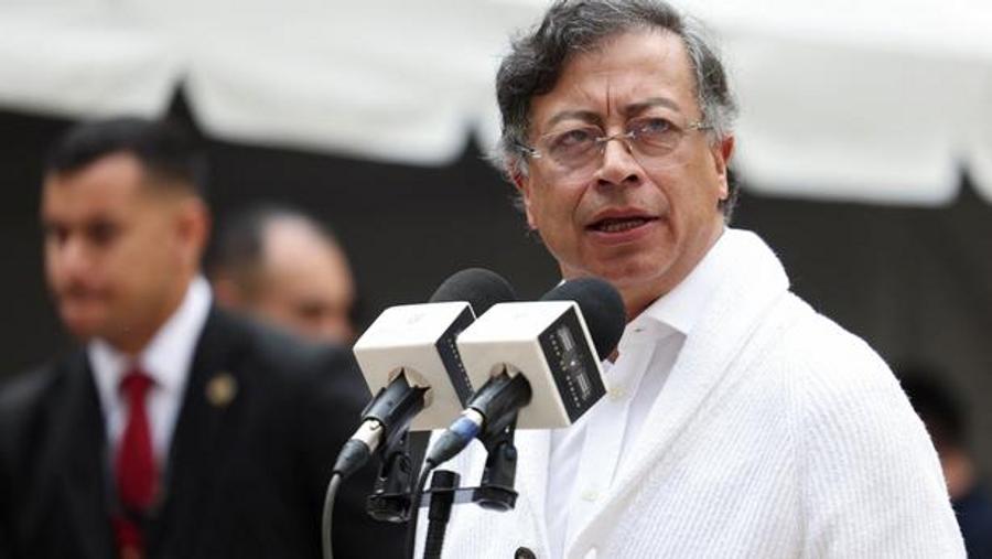 Colombian President accuses top guerrilla leader of corrupting army