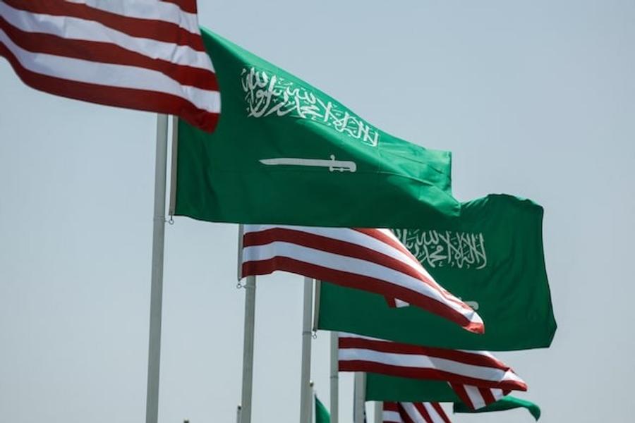 US removes safeguards from proposed Saudi nuclear deal, raising proliferation concerns