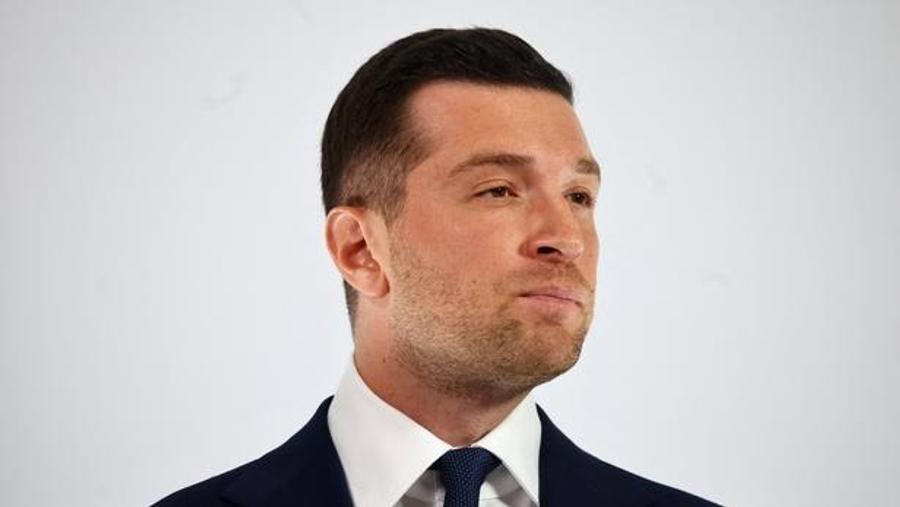 Jordan Bardella distances himself from Donald Trump, criticizes Iran's regime