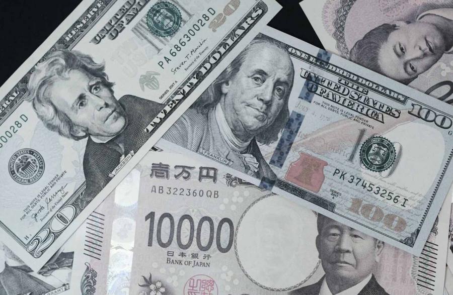 Dollar gains momentum as Fed turns hawkish and Iran tensions flare