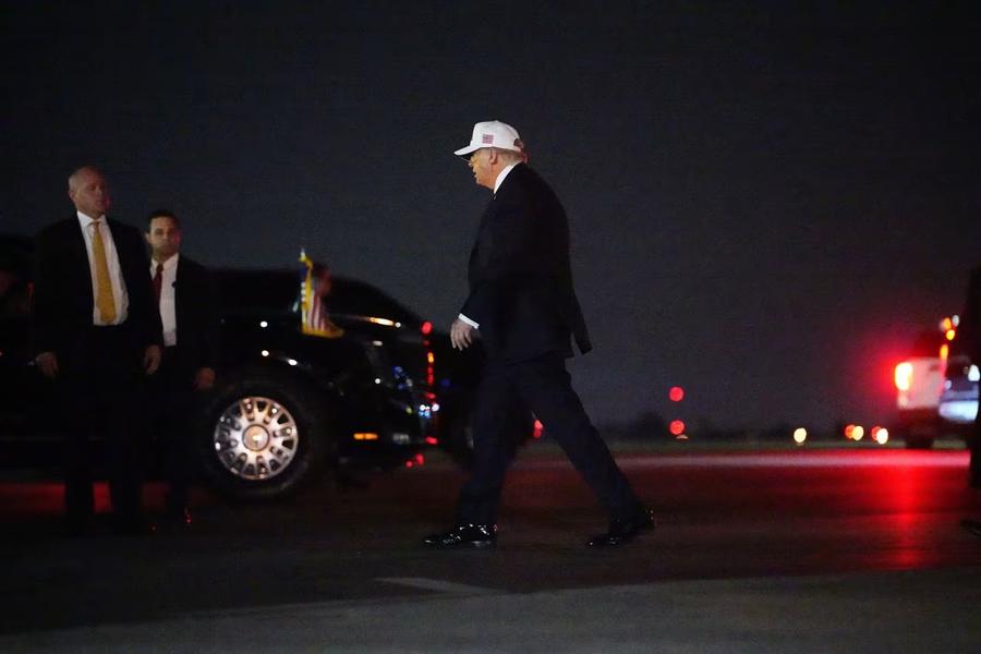 Trump supervise les frappes contre l’Iran et coordonne avec Netanyahou
