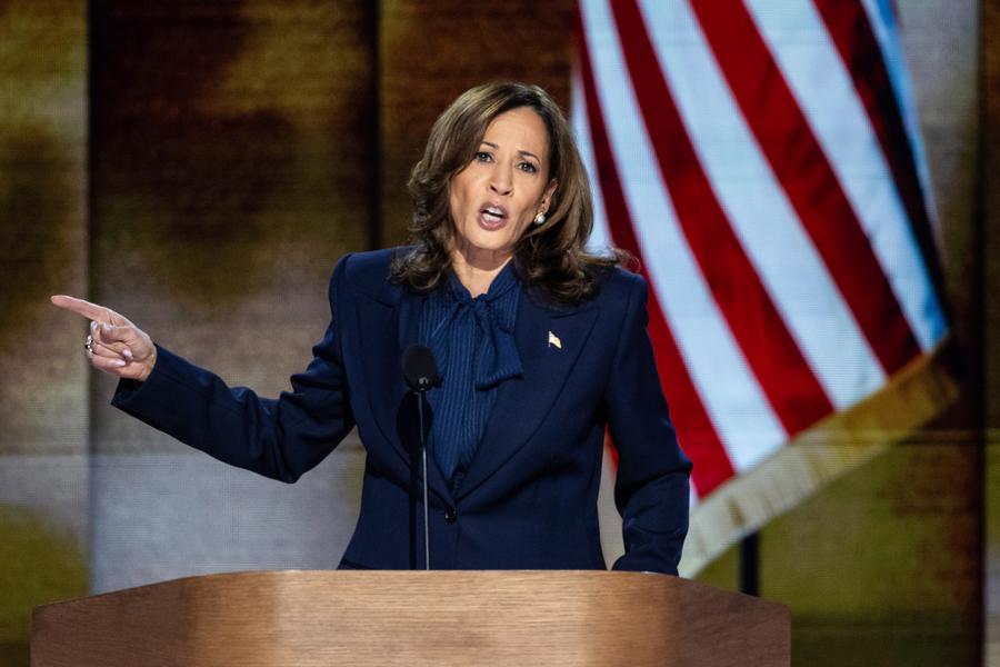 Frappes contre l’Iran : Kamala Harris critique la décision militaire américaine