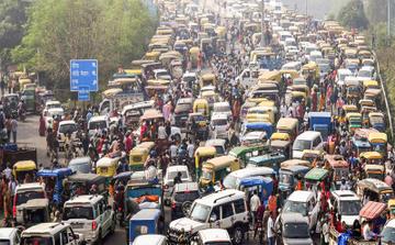 वित्त वर्ष 2025-26 की तीसरी तिमाही में महाराष्ट्र और उत्तर प्रदेश भारत में वाहन बिक्री में अग्रणी रहे: SIAM