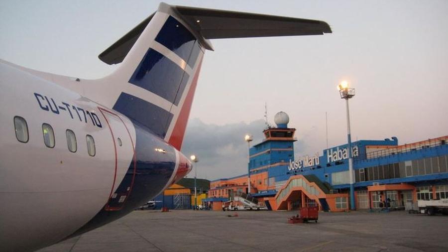 Cuba anuncia la suspensión del suministro de combustible aéreo durante un mes