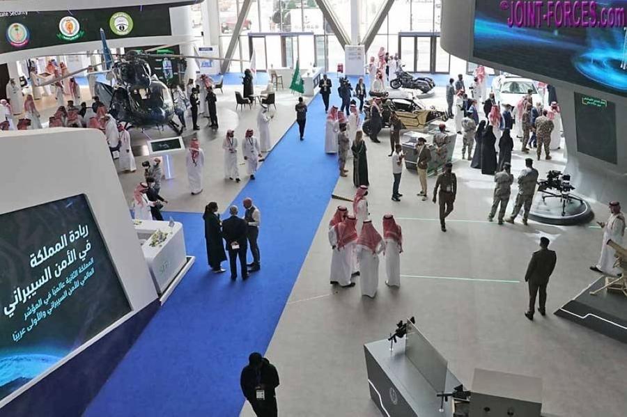 Défense : Abdellatif Loudiyi participe au Salon mondial de la défense 2026 à Riyad