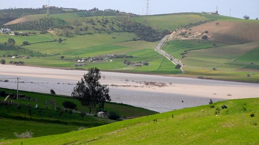 Taounate face à l’abondance d’eau : le barrage Bouhouda dépasse toutes les prévisions