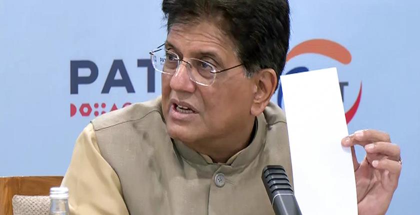 पीयूष गोयल ने आश्वासन दिया है कि भारत को अमेरिका से वस्त्र उत्पादों पर शून्य शुल्क की सुविधा मिलेगी।