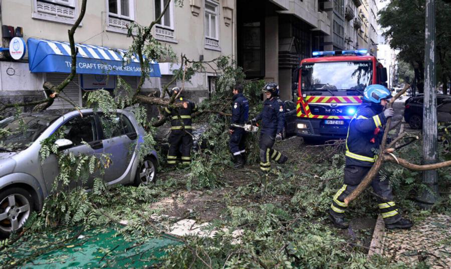 Tempestade Leonardo: Inundações mortais atingem Portugal