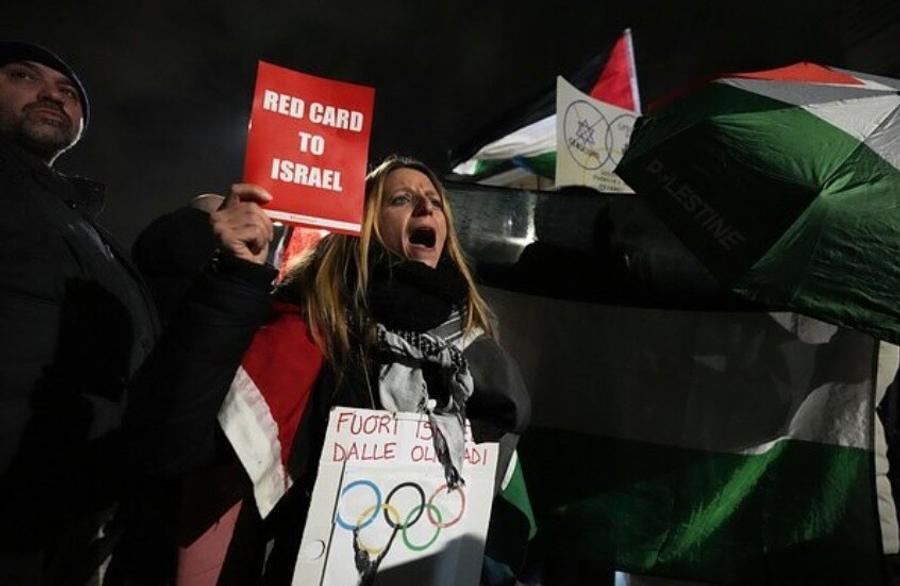 Proteste a Milano contro la partecipazione di Israele alle Olimpiadi del 2026
