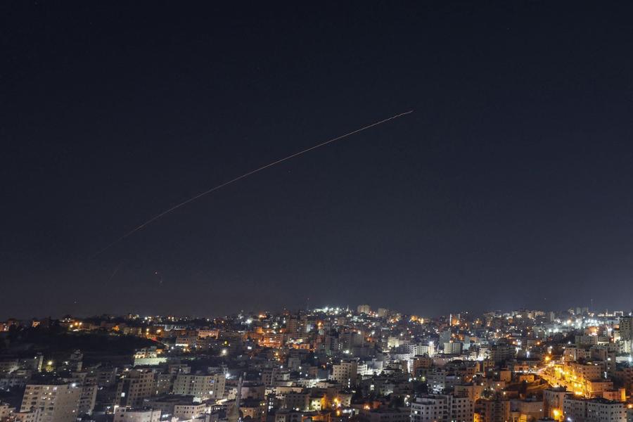 Conflit Israël–Hezbollah : plusieurs frappes revendiquées contre des sites militaires et industriels israéliens