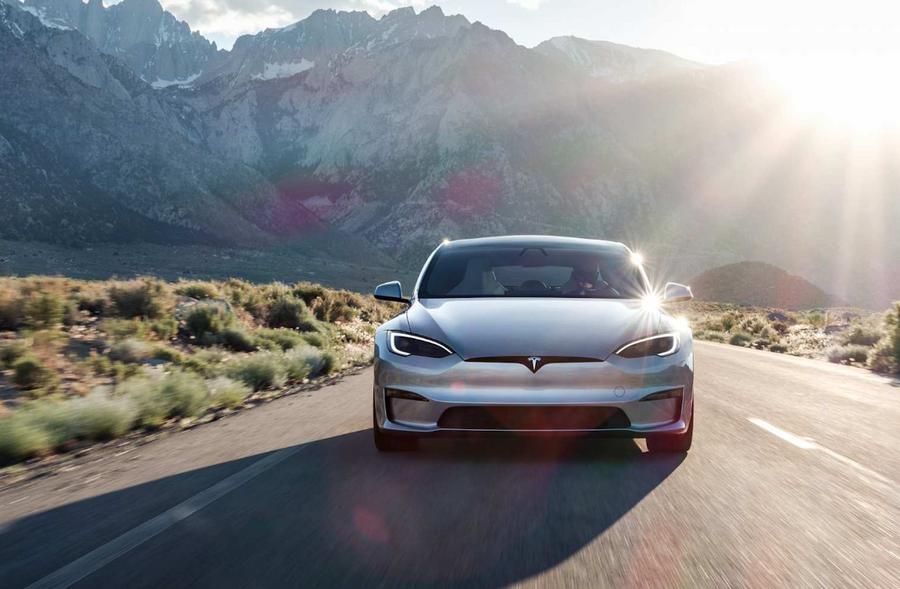 Toyota y Stellantis abandonan el acuerdo de emisiones europeo de Tesla