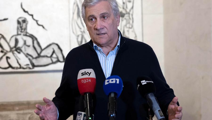 Tajani: "L'UE farà sentire la sua voce sulla transizione in Iran"