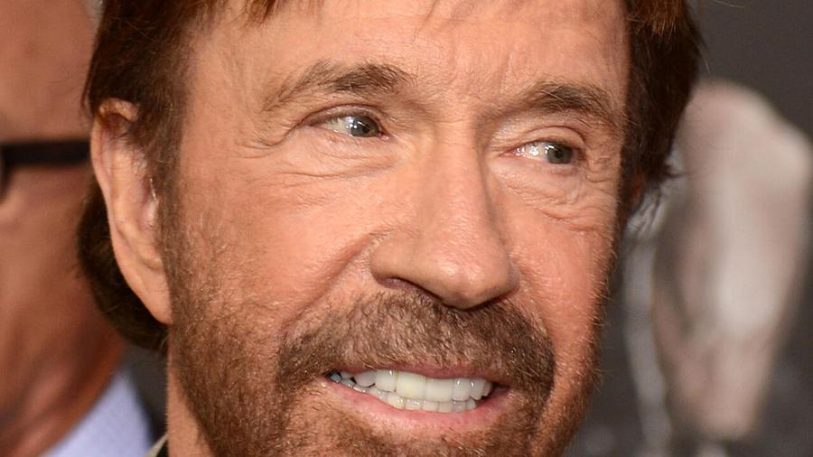 Chuck Norris hospitalized in Hawaii after health scare